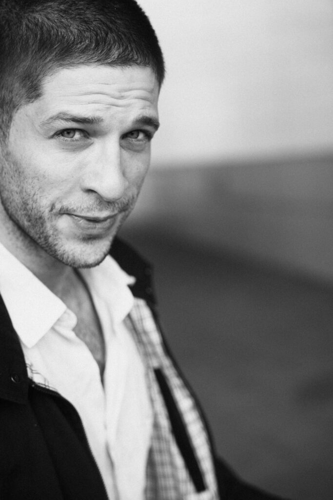 freches s/w Portrait von Slavko Popadic